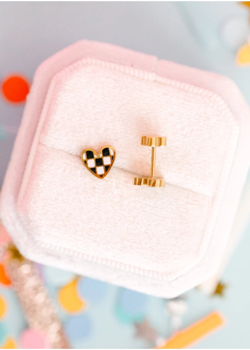 Checkered Heart Flat Back Stud Earrings