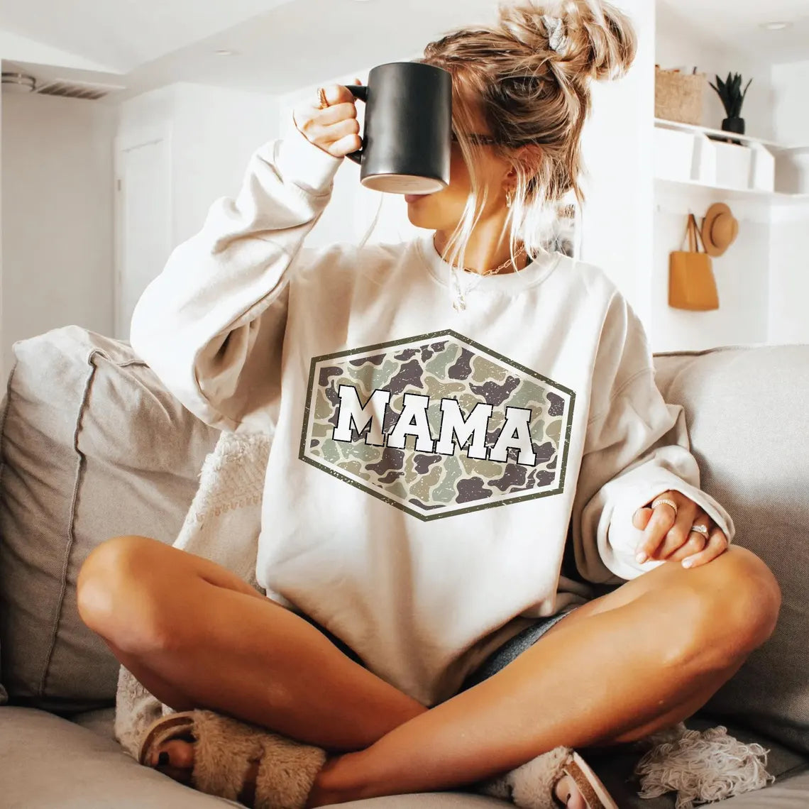Mama Crewneck